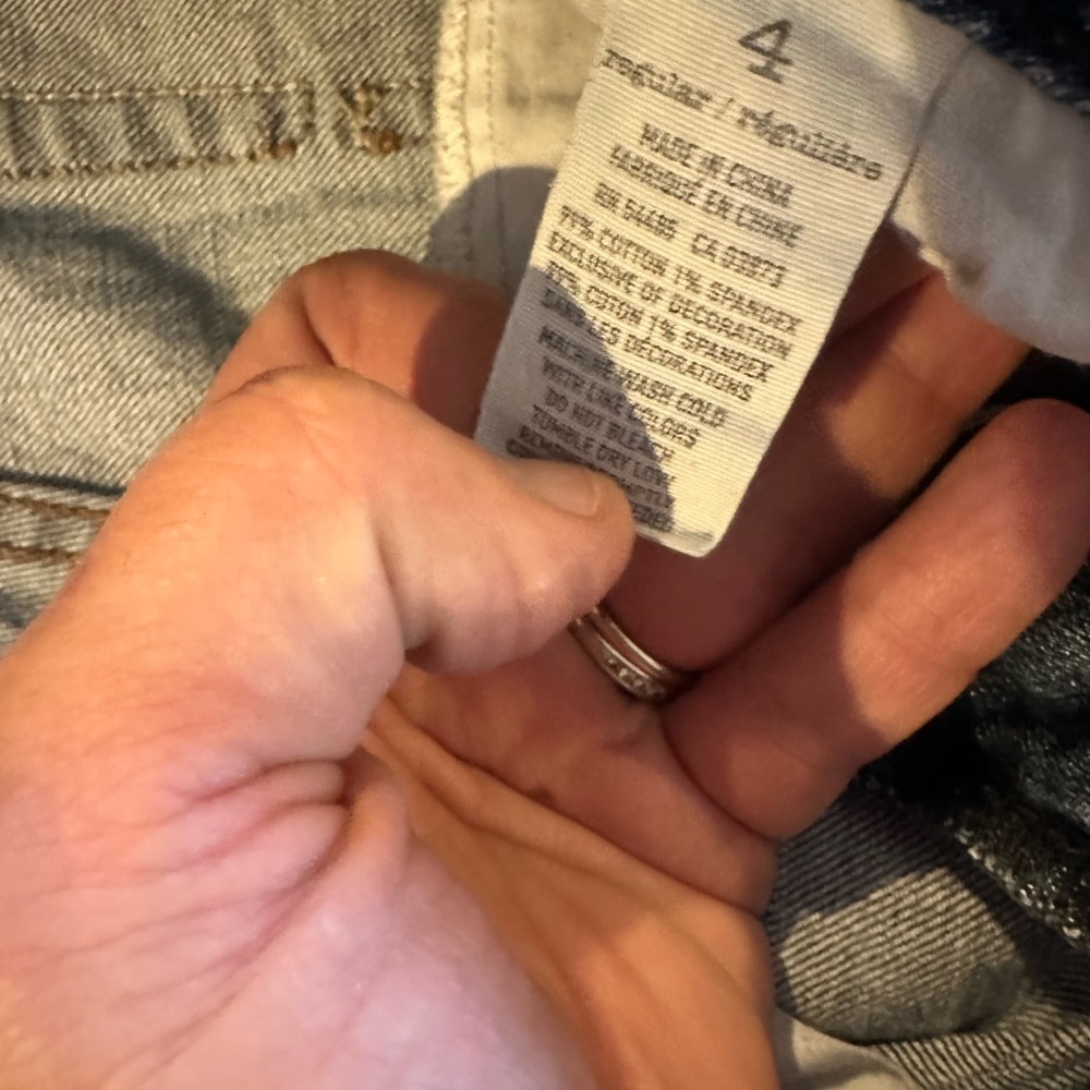 American Eagle pants. Size 4. Like new! Great condition. - Picture 4 of 7